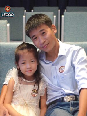 Hình ảnh bé và bố