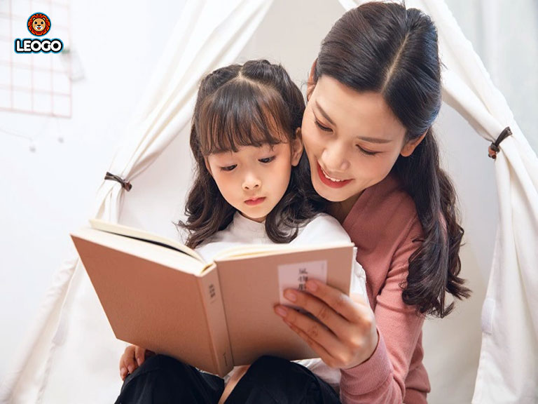 Cùng bé đọc sách để nâng cao tiếng Anh vượt bậc