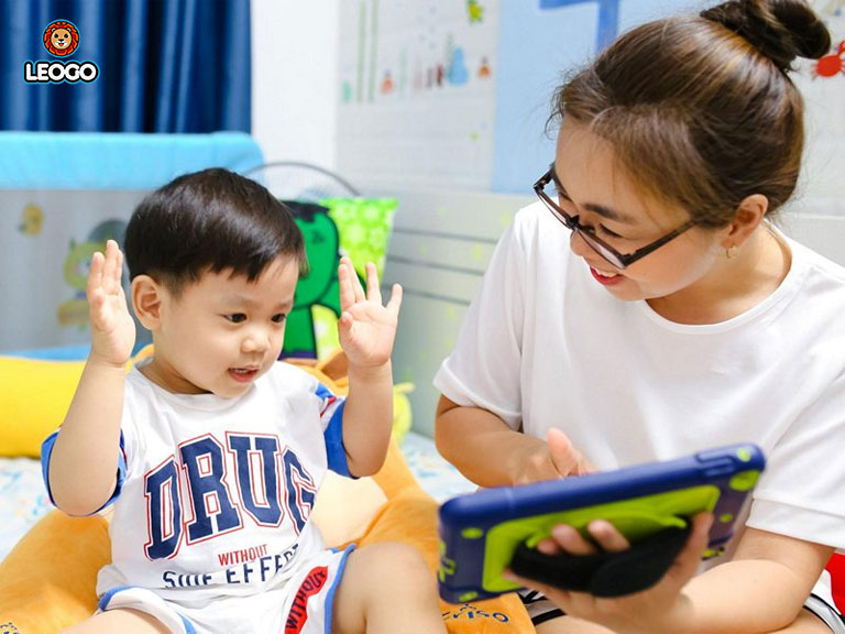 Cùng bé thuyết trình các chủ đề tiếng Anh