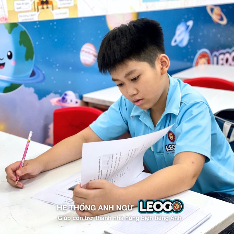 Kỳ thi thử Cambridge YLE (Starters, Movers, Flyers) tại Hệ thống Anh ngữ LEOGO - Trung tâm tiếng Anh trẻ em tốt tại Đà Nẵng